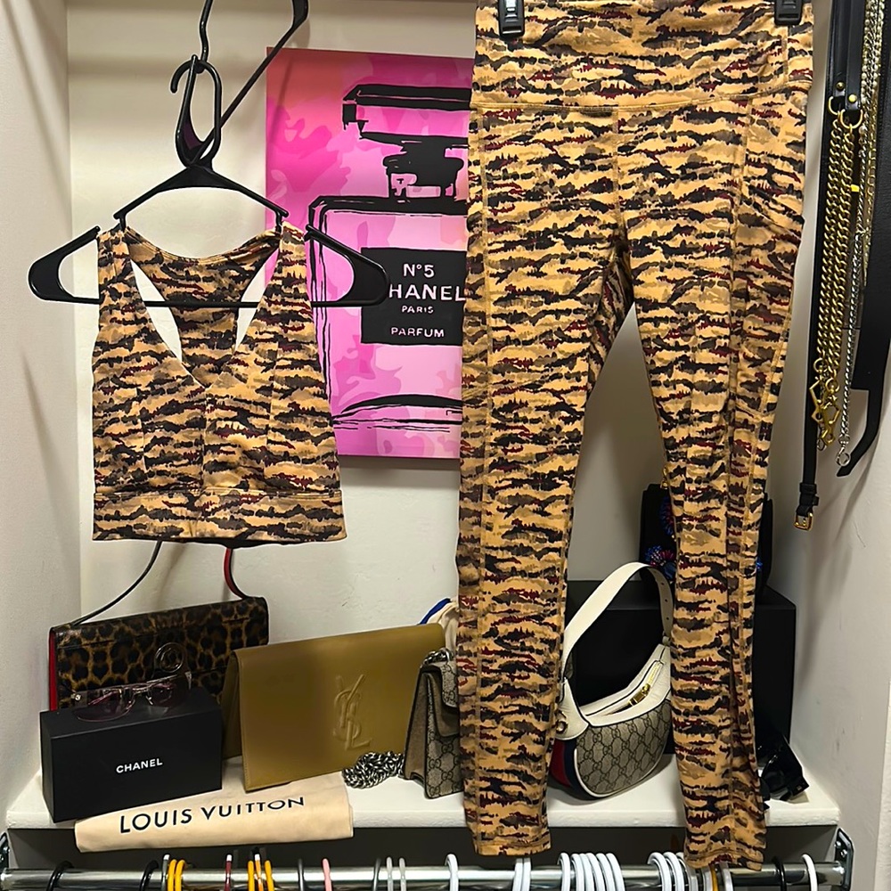 Fabletics active wear